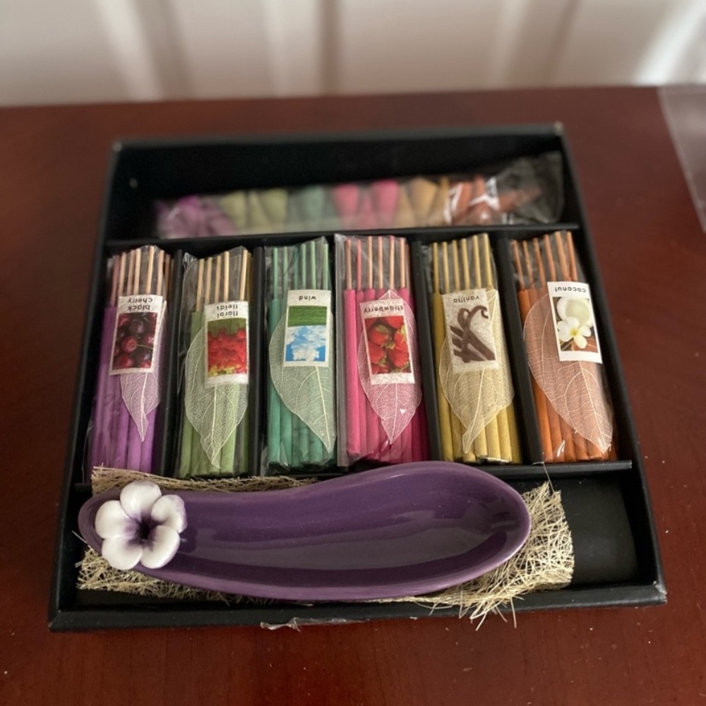 Expressions Incense Aromatherapy gift set